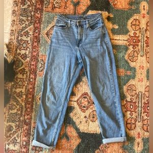 Fashion Nova High Waist mom jeans